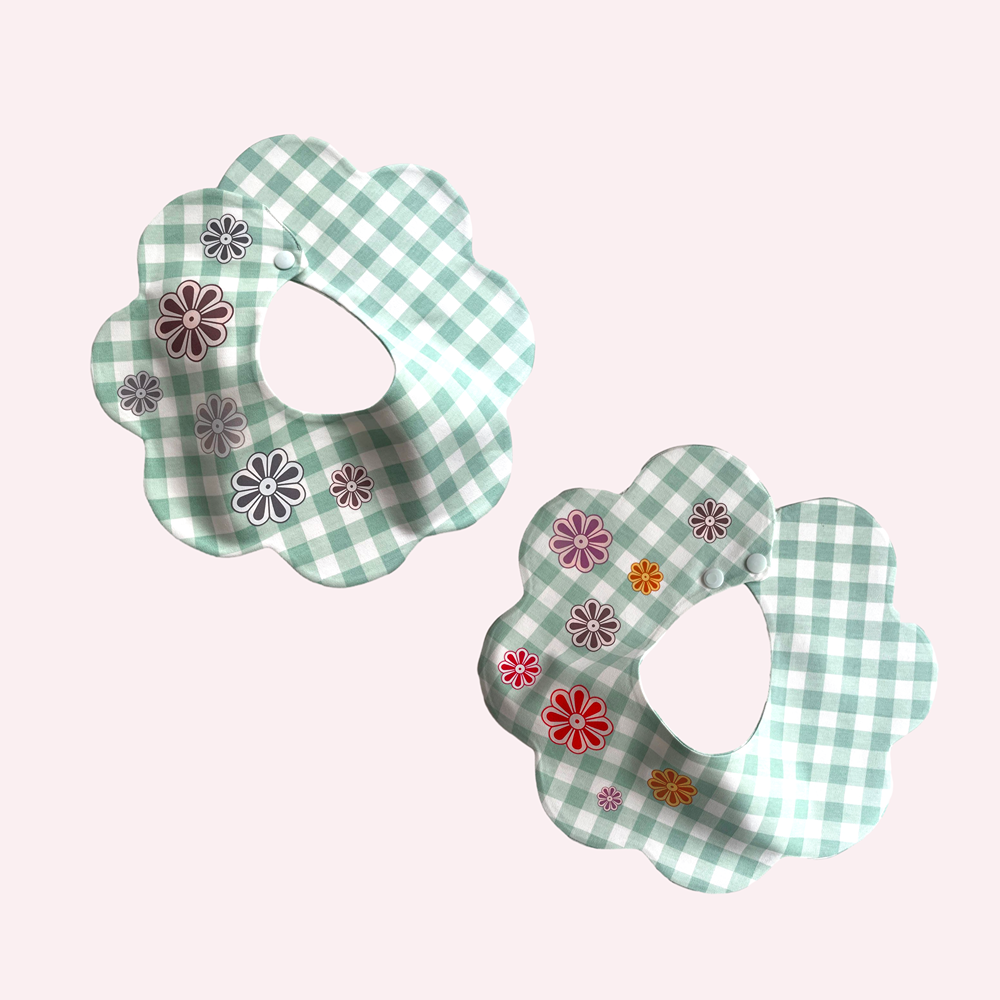 Bloomie Petal Bib