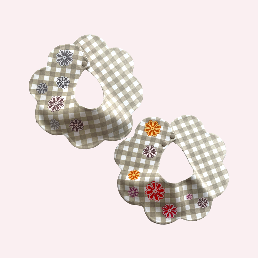 Bloomie Petal Bib